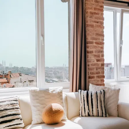 Luxury Flat Next To Galata And Metro W View شقة