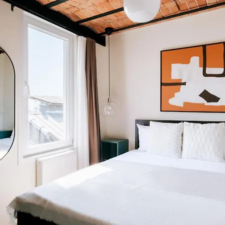 Luxury Flat Next To Galata And Metro W View *