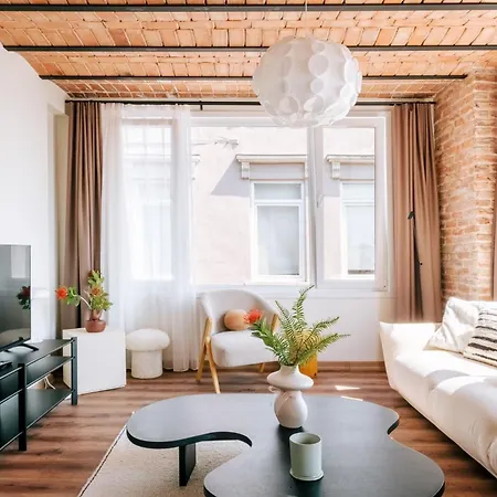 Luxury Flat Next To Galata And Metro W View アパート